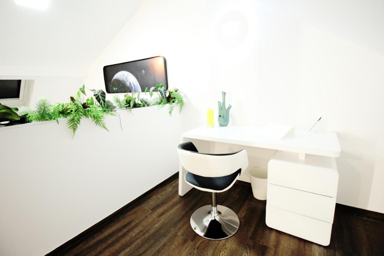 Secret Hideaways Space Loft Wohndesign Auf 2 Etagen L 450M Bis Uni Duisburg Buitenkant foto