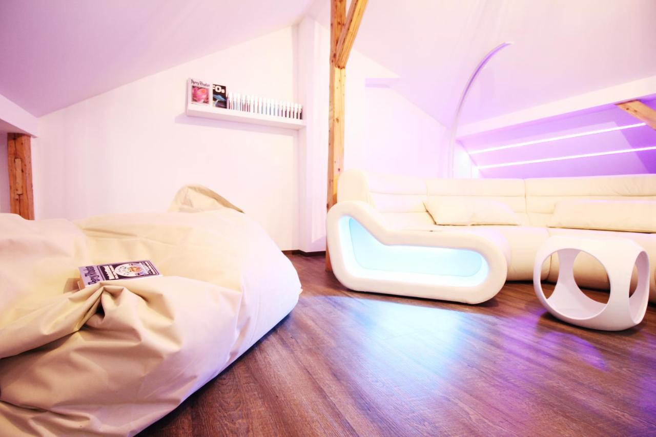 Secret Hideaways Space Loft Wohndesign Auf 2 Etagen L 450M Bis Uni Duisburg Buitenkant foto